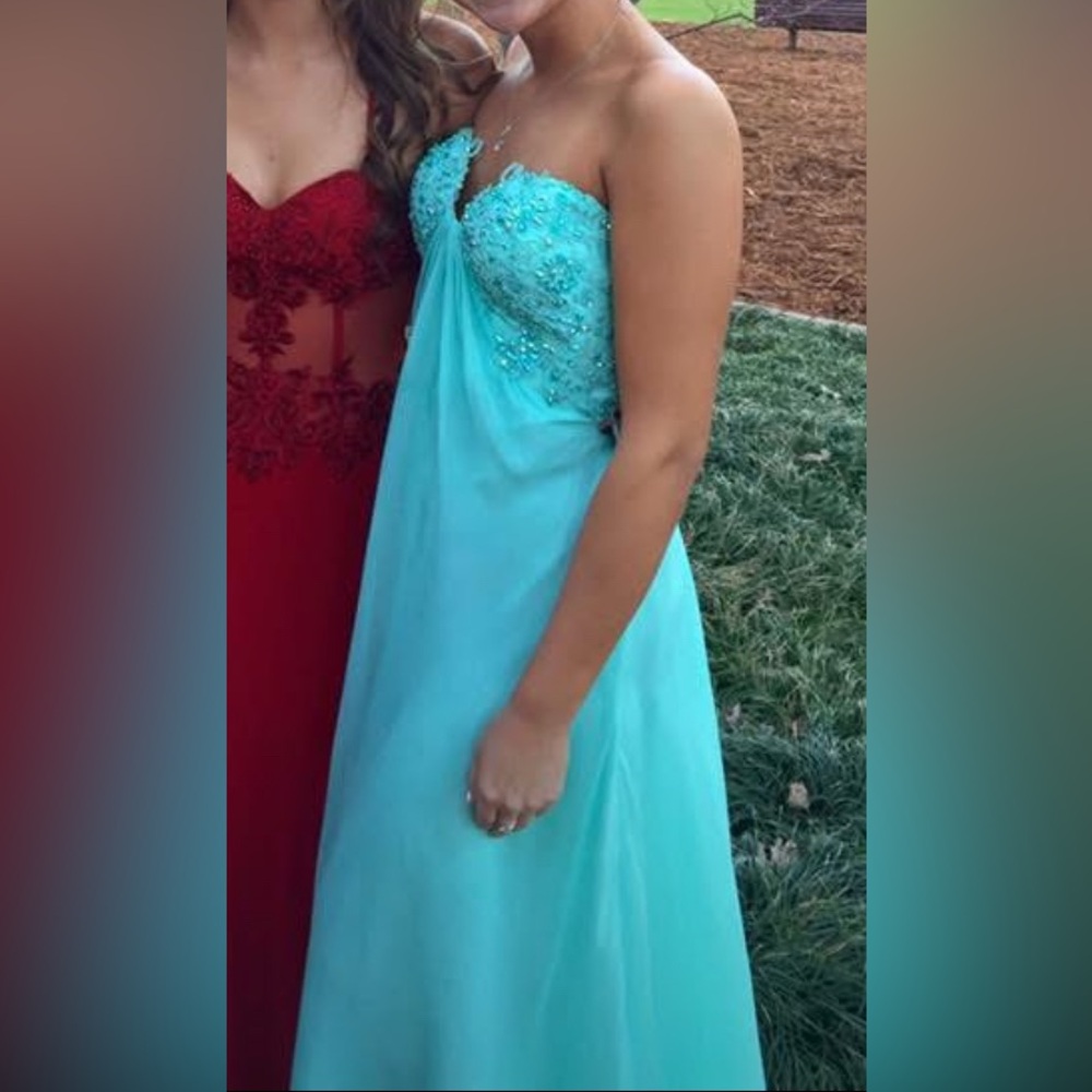 Baby Blue Aplique Strapless Prom Dress